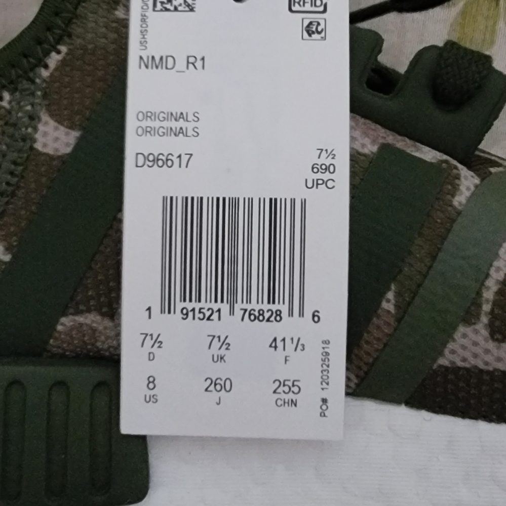 Adidas NMD R1 - Picture 2 of 3